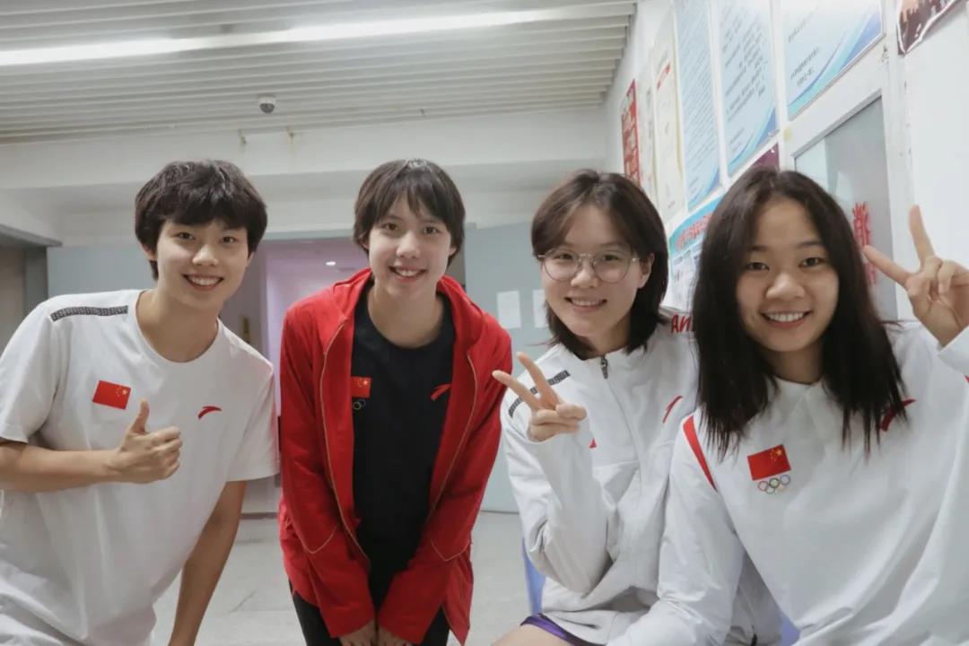 已奪兩金！深大女生在全運會游泳賽場上大放異彩！